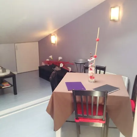 Moderne Avec 2 A * Dieulouard
